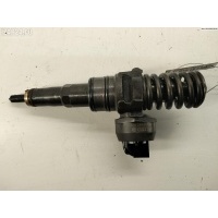 Форсунка топливная Volkswagen Passat B6 2005 038130073bk