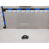 Петля двери багажника Toyota RAV 4 (2000 - 2005) 6880142041