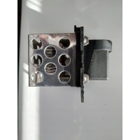 Renault резистор реостат вентилятора m142561069 m152122085