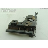 Кронштейн бампера заднего R Volkswagen Touran 2012 1T0807454