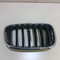 Решетка радиатора правая BMW X6 E71 (2008 - 2014) 51137185224