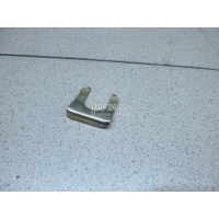 Скоба крепежная Toyota Land Cruiser (120)-Prado (2002 - 2009) 9046812023