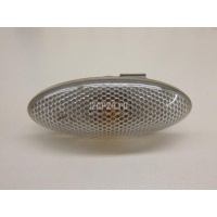 Повторитель на крыло белый Toyota Yaris (2005 - 2011) 8173002080