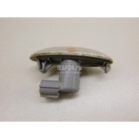 Повторитель на крыло белый Toyota Yaris (2005 - 2011) 8173002080