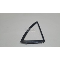 Уплотнитель форточки правой Toyota Corolla E15 (2006 - 2013) 6818812330