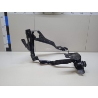 Кронштейн крепления фары Mercedes Benz W204 (2007 - 2015) 2046201191