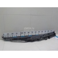 Решетка стеклооч. (планка под лобовое стекло) Mercedes Benz W204 (2007 - 2015) 2048300013