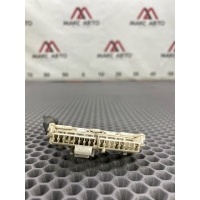 Б/У фишка ( разъем ) Toyota Vitz SCP10 2001 11113, -Б/У Детали сняты с АВТОМОБИЛЯ