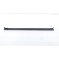 Уплотнитель стекла двери Volkswagen Touareg CR 2019 760839479