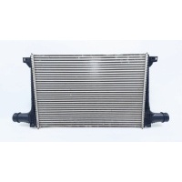 Интеркулер Volkswagen Touareg CR 2019 4M0145805Q