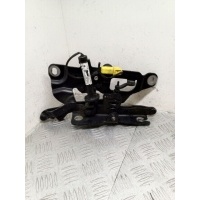 Петля капота правая BMW 5 серия F10/F11/GT F07 2011 7249888,7184442,51237184442