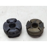 Подушка радиатора Volkswagen Amarok 2013 7H0121275B