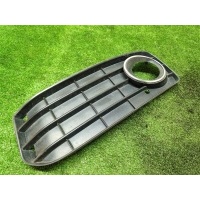 решетка в бампер Audi A5 /S5 Coupe/Sportback 2010 8t0807681b