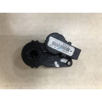Моторчик заслонки печки Renault Renault Logan (2) 2014> 277429948R