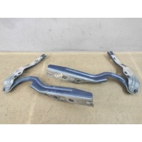 Петля капота Volkswagen Jetta 7 2019 17A823301
