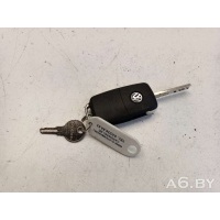 Ключ Volkswagen Multivan T6 2016 5K0837202BH