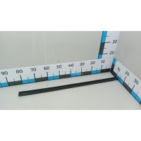Накладка стекла переднего правого Ford Kuga (2008 - 2012) 1699593