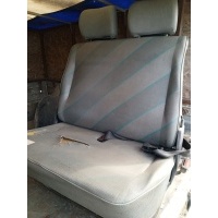 сиденье Volkswagen Transporter T4 701881681A, 701881376A