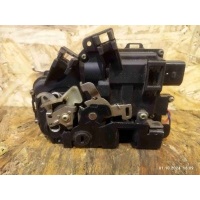Замок двери задней левой Audi A6 2004 4B0839015G
