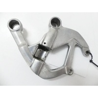 Крепление подножка t2081604 triumph oe