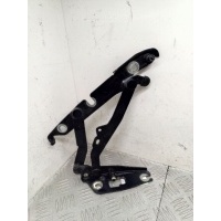 петля крышки багажника левая Audi A6 4F/C6 2010 4F5827301D