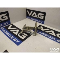 Петля крышки багажника Volkswagen Golf 7 2015 5G6827301