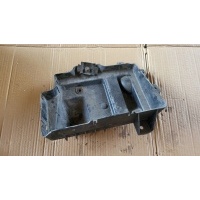 Корпус подставка akumulatora opel astra h iii 13165712