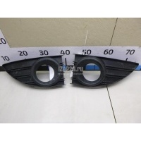 Решетка в бампер Renault Fluence (2010 - 2017) 261521098R