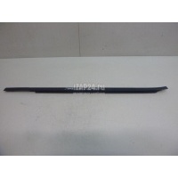 Накладка стекла заднего левого Nissan Juke (F15) (2011 - 2019) 828211KA0A