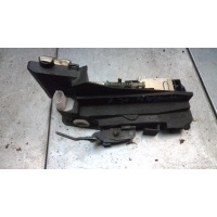 Замок двери передней правой Volkswagen Sharan 1 поколение [рестайлинг] 2002 7M3837016