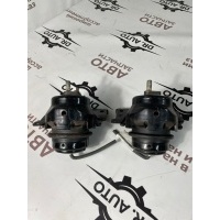 Подушка двигателя Toyota Land Cruiser Prado 150 GDJ150 2018 1236130142, 1236130143