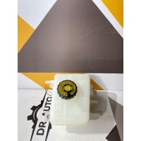 Бачок тормозной жидкости Lexus RX450H DAA-GYL25W 2021 47220-48271, 4722048271