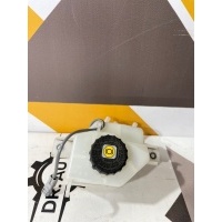 Бачок тормозной жидкости Lexus NX300h F-sport Z10 2019 4722048230, 47220-48230