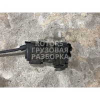 замок капота Mercedes-Benz Actros 2013 A9607502184