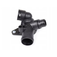 Патрубок водный audi a4 b6 b7 exeo 06b121132e