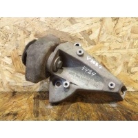 Кронштейн КПП Volkswagen Passat 2002 8D0399113AT