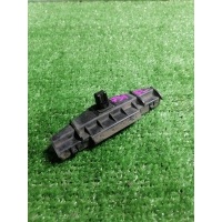 крепление бампера Toyota Alphard ANH10 2005 5215558010