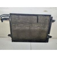 Радиатор охлаждения (конд.) Volkswagen Touran 2003 1T0820411B