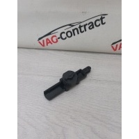 Демпфер бардачка Volkswagen Touareg NF 2013 7P6858309