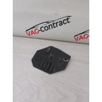 Кронштейн динамика Volkswagen Touareg NF 2013 7P6959191A