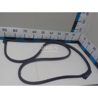 Уплотнитель двери Toyota Corolla E18 2013 6786202270
