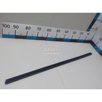 Уплотнитель двери Toyota Corolla E18 2013 6817202250