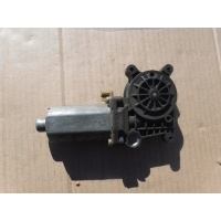 Моторчик стекло tp мерседес w210 3 , 0d 0130821672