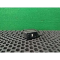 Кнопка стеклоподъемника Citroen Xsara Picasso 2000 22681