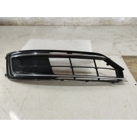 Решетка в бампер Audi A8 D4 2013-2017 4H0807680R