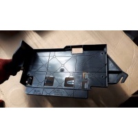 Sq5 8r q5 крепление усилителя звука 8r0035464a