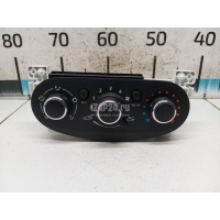 Блок управления отопителем Renault Sandero 2014 275106764R