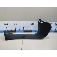 Обшивка двери багажника Toyota NX 200/300H 2014 6793878010C0