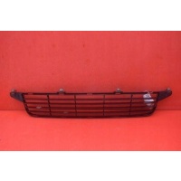 Решётка бампера центральная 53112 - 05080 toyota avensis t27 09 - 11
