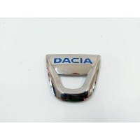 Эмблема логотип крышки багажника задняя dacia duster ii 908890920r